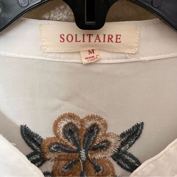 Solitaire White Tunic with Multicolor Embroidery and Tab Sleeves Size Medium - Picture 3 of 12